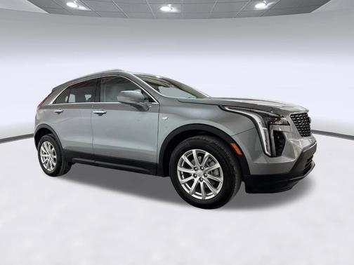 Argent Silver Metallic 2023 Cadillac XT4 Luxury