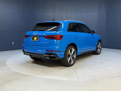 2020 Audi Q3 45 S line Premium Plus