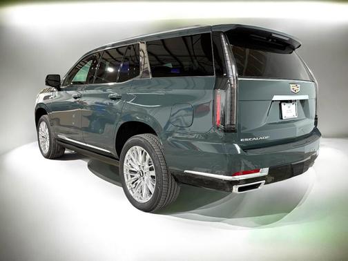 2026 Cadillac Escalade Luxury