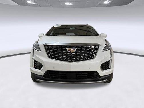 Crystal White Tricoat 2026 Cadillac XT5 Premium Luxury