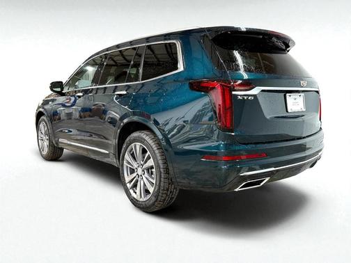 2025 Cadillac XT6 Premium Luxury FWD