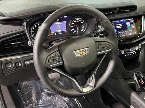 2025 Cadillac XT6 Premium Luxury FWD
