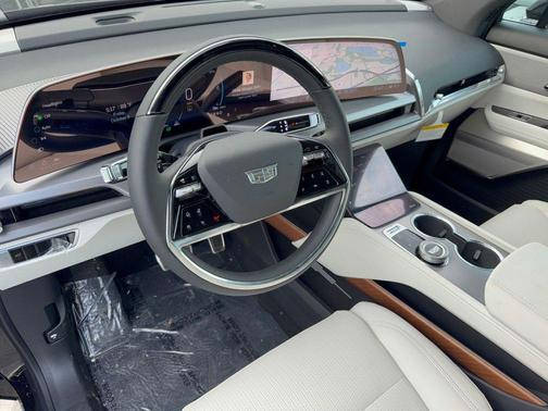 Stellar Black Metallic 2027 Cadillac VISTIQ Sport