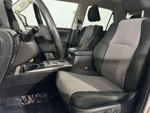 Classic Silver Metallic 2017 Toyota 4Runner SR5