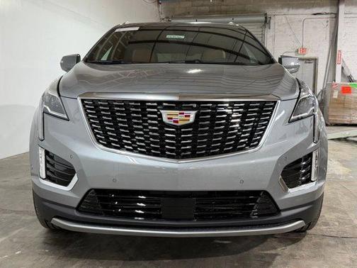 Argent Silver Metallic 2026 Cadillac XT5 Premium Luxury