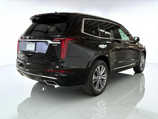 2025 Cadillac XT6 Premium Luxury FWD