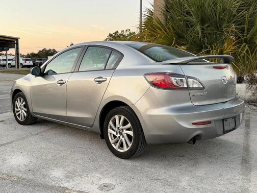 2013 Mazda Mazda3 i Touring