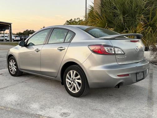 2013 Mazda Mazda3 i Touring