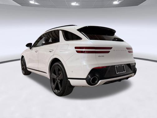Uyuni White 2023 Genesis GV70 2.5T AWD
