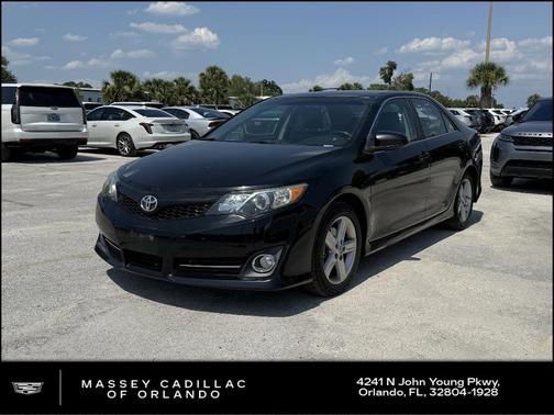 2014 Toyota Camry SE