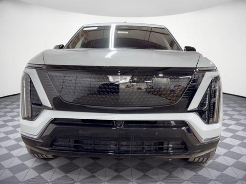 Vibrant White Tricoat 2027 Cadillac VISTIQ Sport