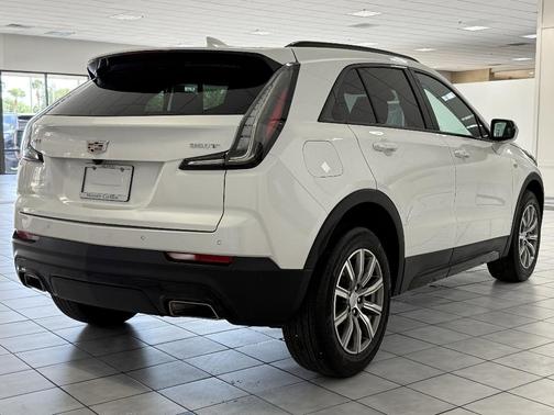2023 Cadillac XT4 Sport