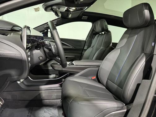 2026 Cadillac LYRIQ V