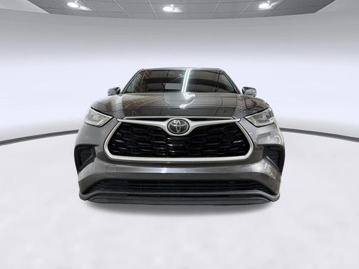 Magnetic Gray Metallic 2020 Toyota Highlander L