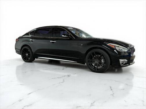 2019 INFINITI Q70L 3.7X LUXE