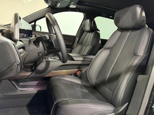 Stellar Black Metallic 2026 Cadillac VISTIQ Luxury