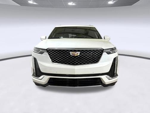 Crystal White Tricoat 2023 Cadillac XT6 Luxury FWD