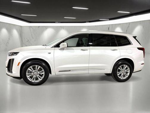 2023 Cadillac XT6 Luxury FWD