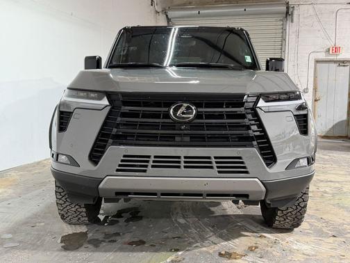 Gray 2024 Lexus GX 550 Overtrail+
