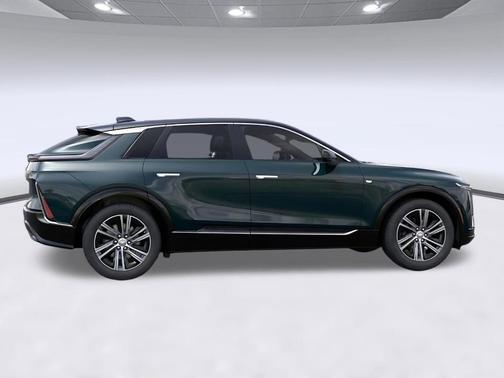 Emerald Lake Metallic 2026 Cadillac LYRIQ Luxury