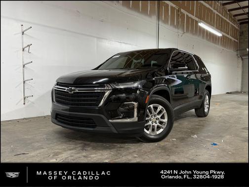 Mosaic Black Metallic 2023 Chevrolet Traverse LS