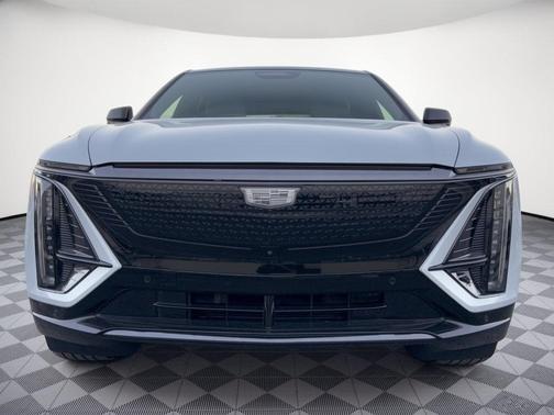 Vibrant White Tricoat 2027 Cadillac LYRIQ Sport