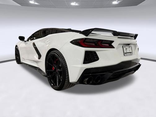 Arctic White 2023 Chevrolet Corvette Stingray w/2LT