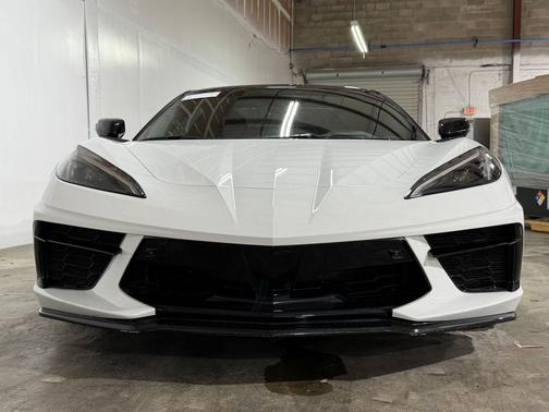 Arctic White 2023 Chevrolet Corvette Stingray w/2LT