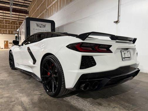Arctic White 2023 Chevrolet Corvette Stingray w/2LT