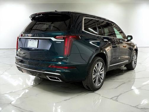 2025 Cadillac XT6 Premium Luxury FWD