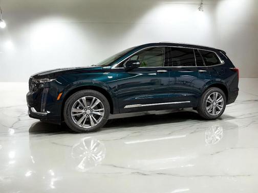 2025 Cadillac XT6 Premium Luxury FWD