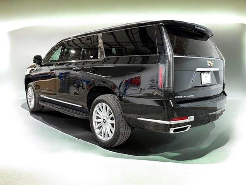 2025 Cadillac Escalade ESV Luxury