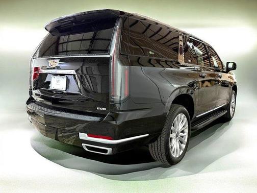 2025 Cadillac Escalade ESV Luxury