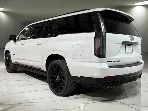 2025 Cadillac Escalade ESV V-Series