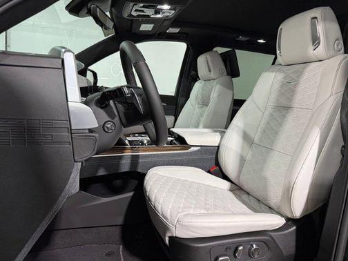 2026 Cadillac Escalade ESV Sport Platinum