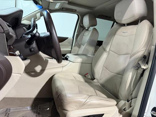 Crystal White Tricoat 2017 Cadillac Escalade Premium Luxury