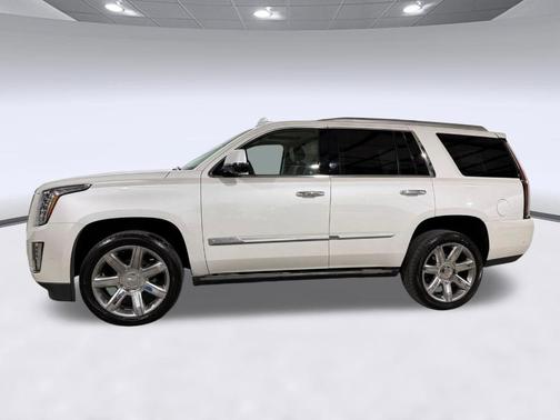 Crystal White Tricoat 2017 Cadillac Escalade Premium Luxury