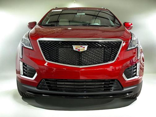2025 Cadillac XT5 Sport
