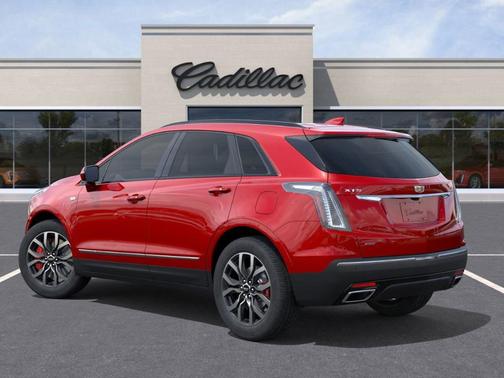 2025 Cadillac XT5 Sport