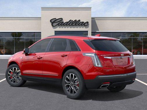 2025 Cadillac XT5 Sport