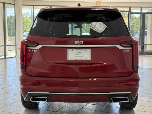 2025 Cadillac XT6 Premium Luxury FWD