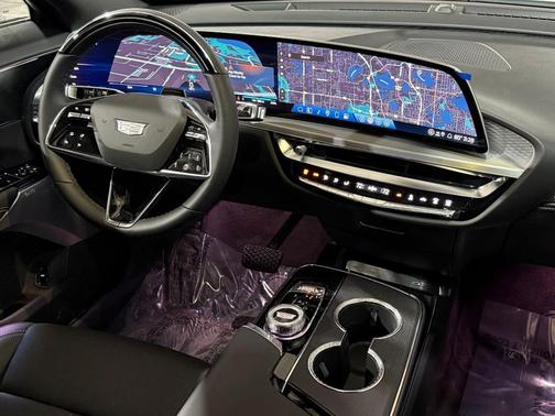 Vibrant White Tricoat 2026 Cadillac LYRIQ Premium Sport