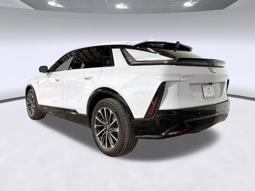 Vibrant White Tricoat 2026 Cadillac LYRIQ Premium Sport