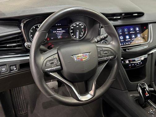 Stellar Black Metallic 2023 Cadillac XT6 Luxury FWD