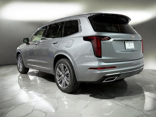 2025 Cadillac XT6 Premium Luxury FWD