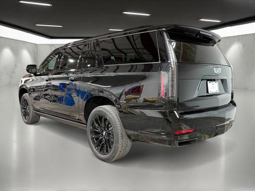 2026 Cadillac Escalade ESV Sport