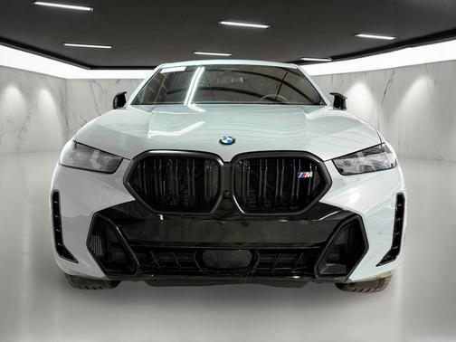 2025 BMW X6 M60i