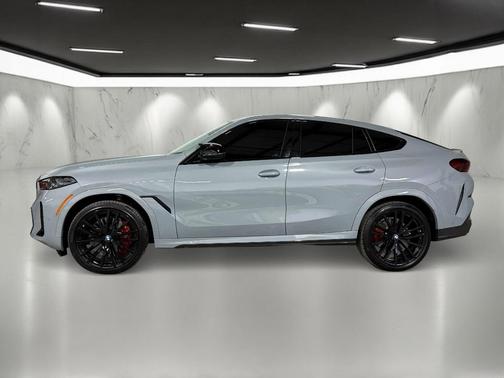 2025 BMW X6 M60i