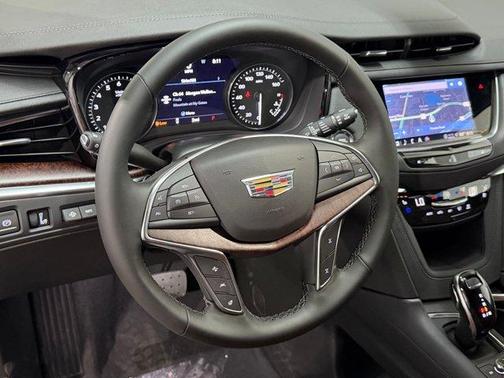Crystal White Tricoat 2026 Cadillac XT5 Premium Luxury