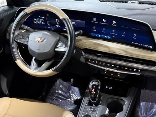 2024 Cadillac XT4 Luxury